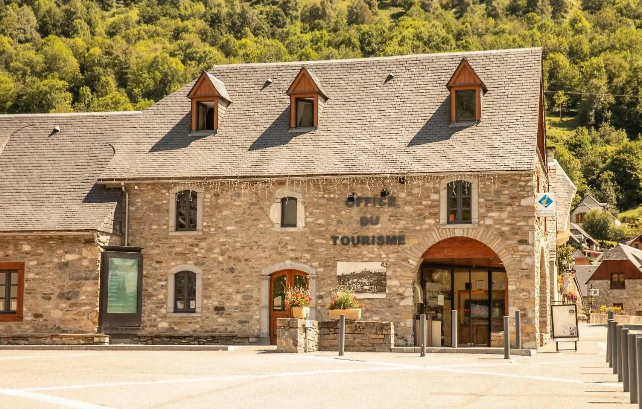 Granges LASCOSTES isolées et insolites en montagne à Loudenvielle dans les HAUTES-PYRENEES du dimanche au dimanche en principe néanmoins pour des séjours entre 4 et 7 nuits contactez-nous par la messagerie Francia